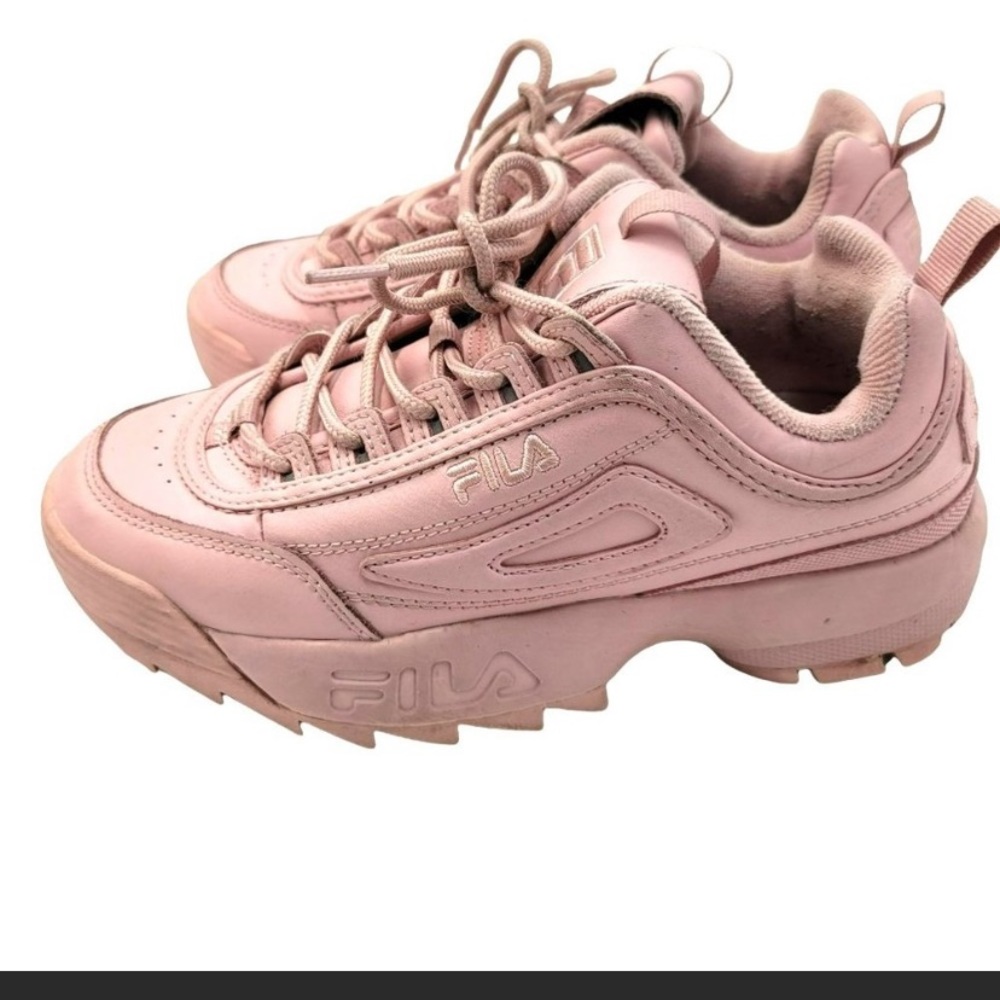 EUC Fila Disruptors size 9.5 but fit like 8-8.5 light pink!